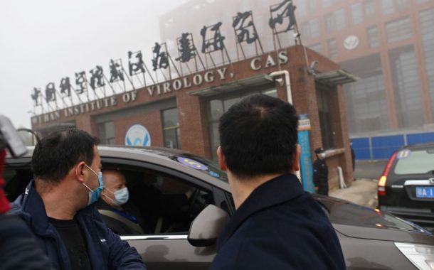 Le indagini sul personale malato del Wuhan Lab alimenta il dibattito sull'origine del Covid-19