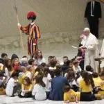 Chi è Maude Bonney? Oggi Google Doodle onora l’aviatrice pionieristica che ha volato da sola dall’Australia all’Inghilterra