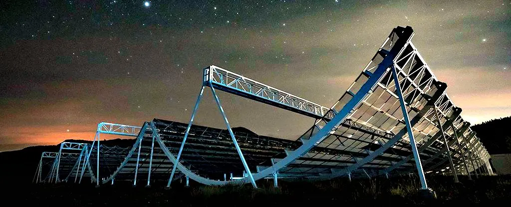 CHIME,canadian hydrogen intensity mapping experiment,chime telescopio,frb,frb 180916.j0158 + 65,hydrogen intensity mapping experiment,kavli institute,kiyoshi masui,mit,radiotelescopi scoperte,radiotelescopio chime,radiotelescopio fast,segnali radio alieni,segnali radio da un'altra galassia,segnali radio dall'universo,segnali radio dallo spazio 2020,segnali radio dallo spazio ogni 16 giorni,segnali radio misteriosi,segnali radio spazio,segnali radio spazio profondo,telescopio chime canada