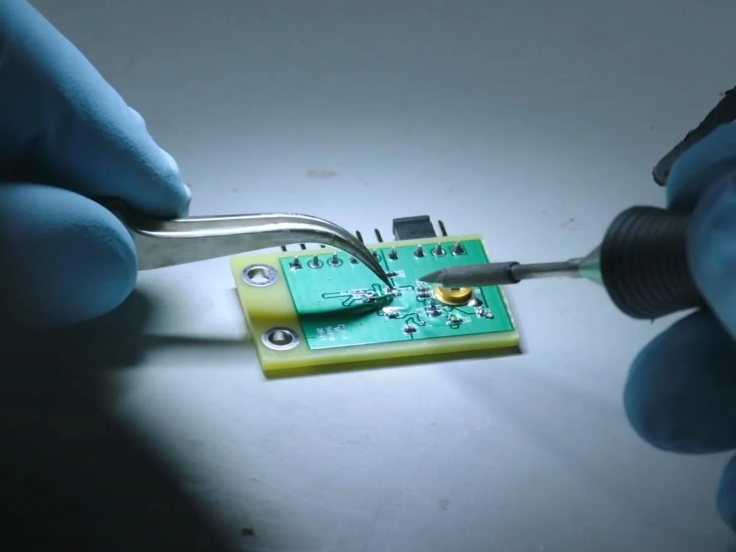 austin howard,chip cervello,chip cervello umano,chip nel cervello,elon musk,neuralink,neuralink 2020,neuralink news,neuralink noticias,neuralink notizie,spacex,tesla