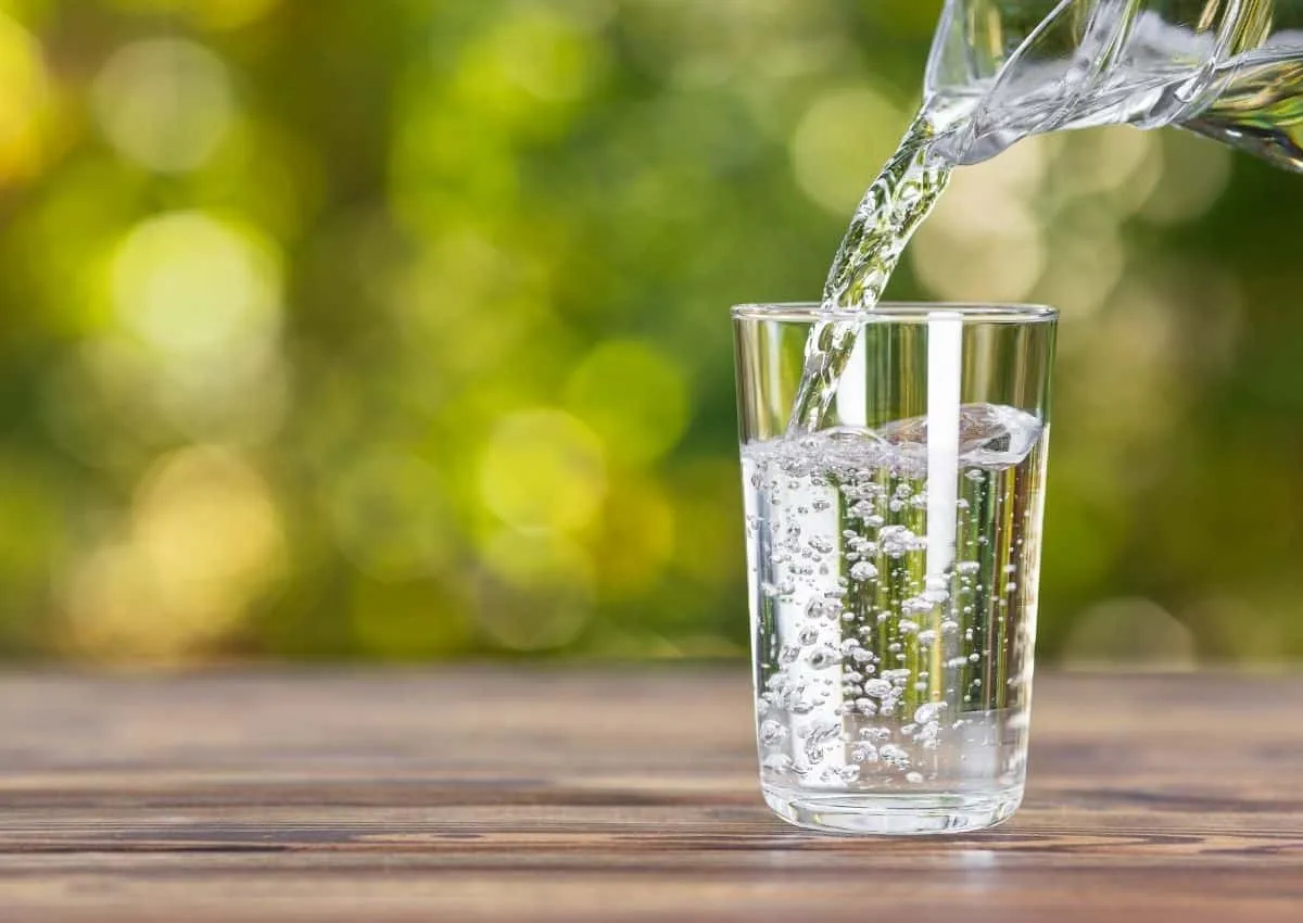 acqua,acqua benefici allenamento,acqua benefici per la pelle,acqua dieta,acqua dieta dimagrante,acqua dieta iperproteica,acqua dieta iposodica,acqua dieta litri,acqua dieta mediterranea,acqua dieta supermetabolismo,bere acqua fa dimagrire,bere poca acqua,bere poca acqua e pancia gonfia,bere poca acqua fa ingrassare,bere poca acqua fa venire mal di testa,bere poca acqua fegato,dieta,dieta acqua e limone
